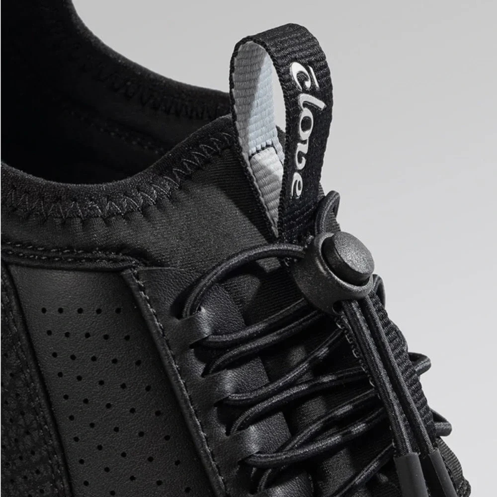 Clove Women’s Black Clove Classic Shoes - Picture 4 of 10